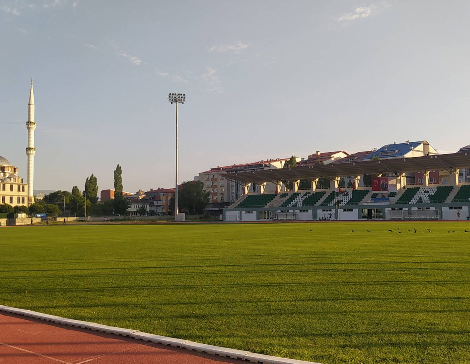 Kars City Stadium (1750m)