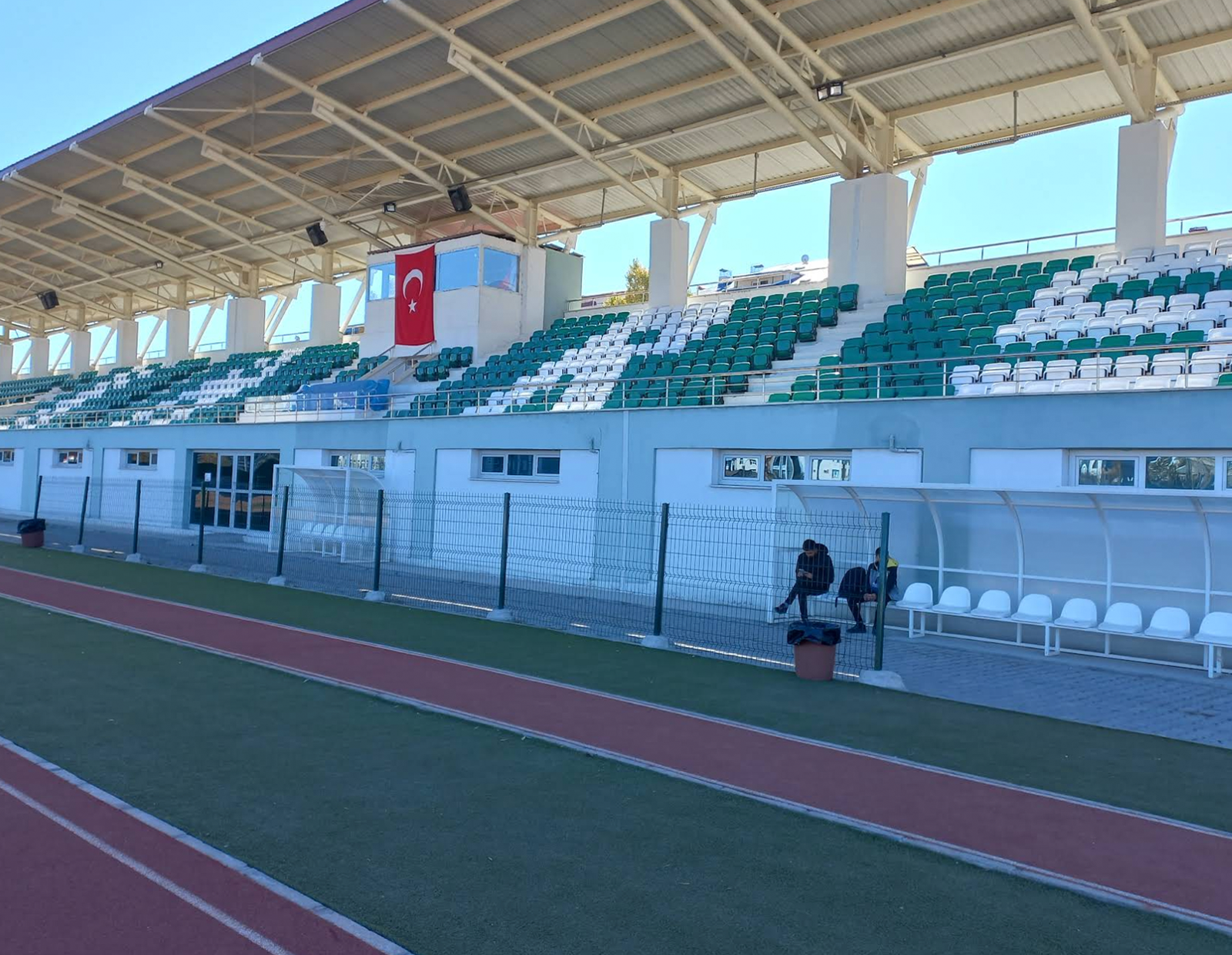 Kars City Stadium (1750m)