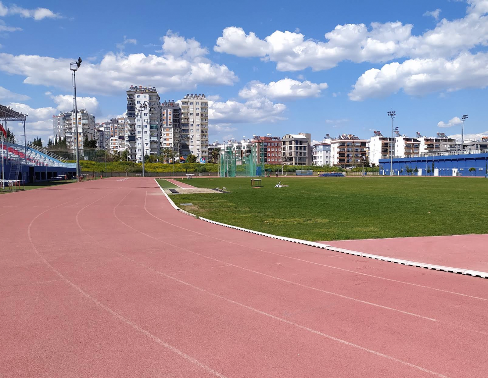 zeytinkoy-athletics-stadium